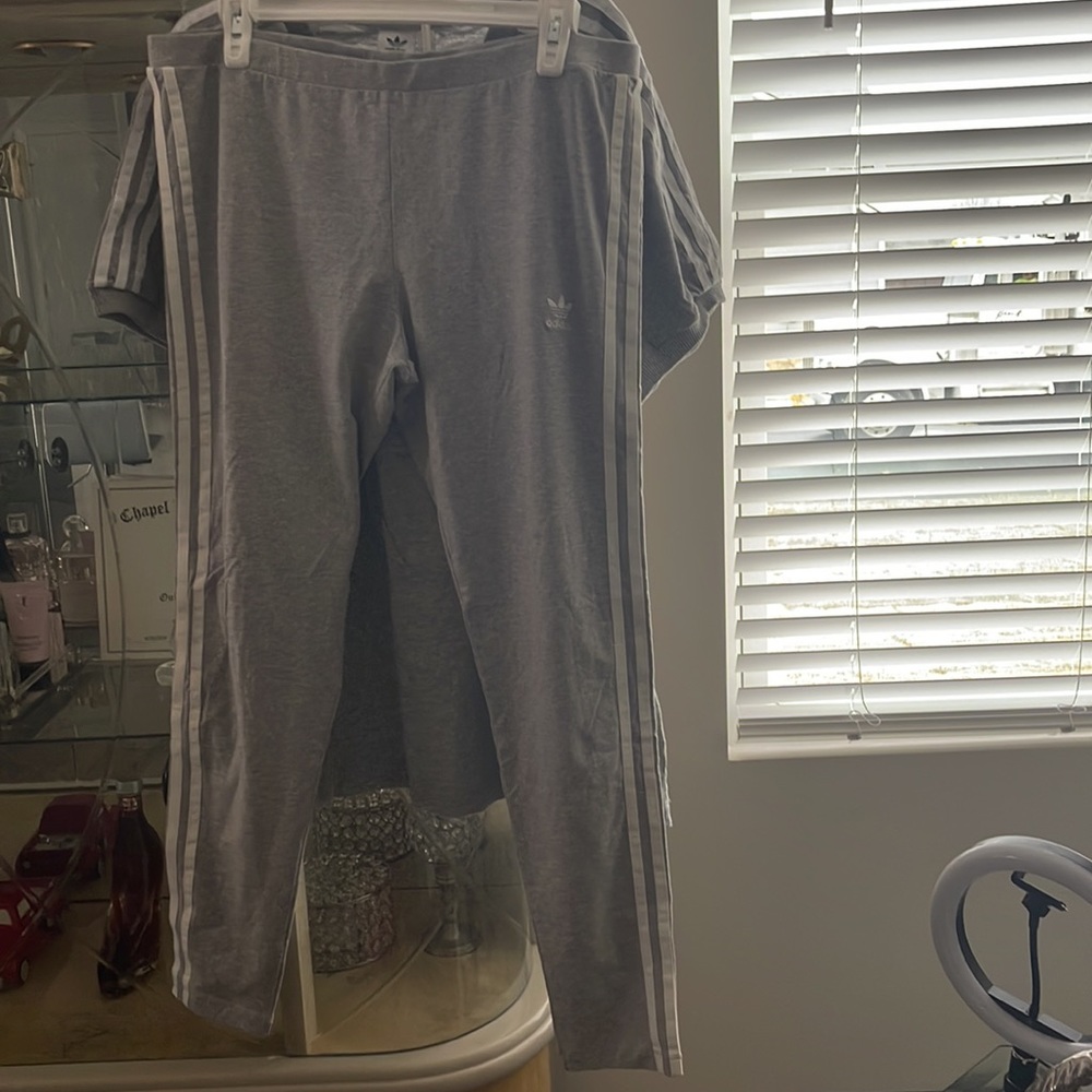 ADiDAS TRACK SUIT (XL)
